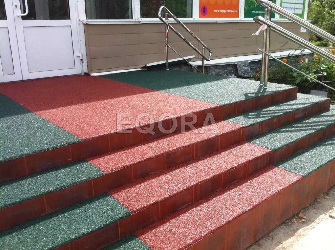 Резиновое покрытие на травмоопасные участки из резиновой крошки в Кыштовке